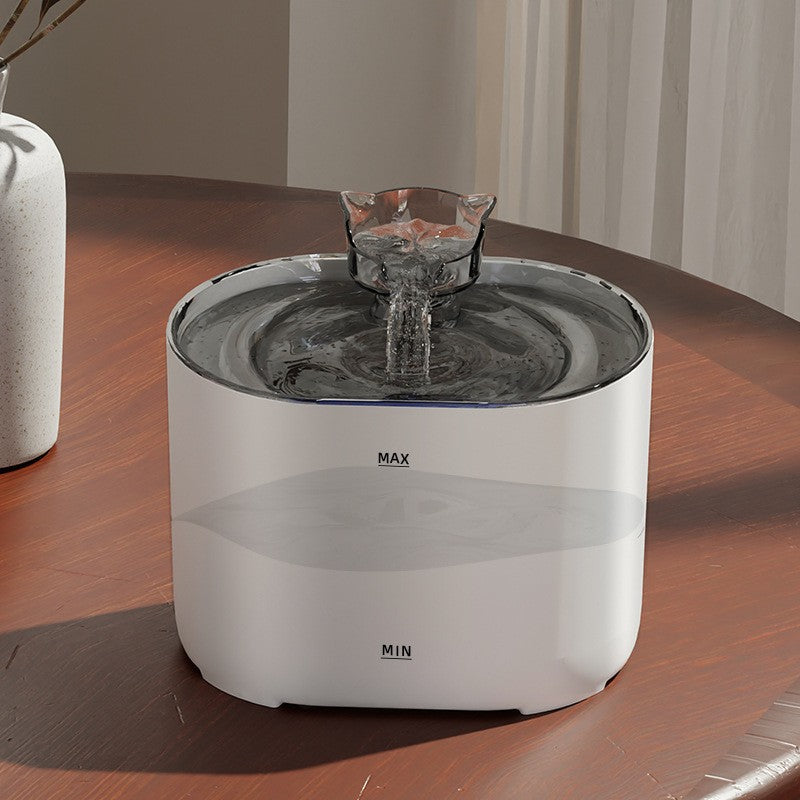 Purl cat-ear water fountain in White